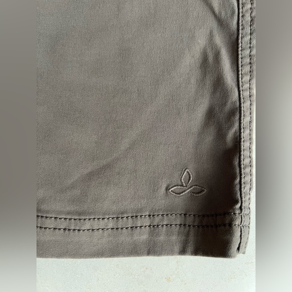 prAna Breathe Shorts Size Flat Front 32W x 11L Mud (Olive / Brown) RN124977 - Picture 6 of 16